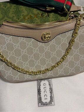 Gucci Beige GG Supreme Canvas Shoulder Bag with Gold Chain Accent